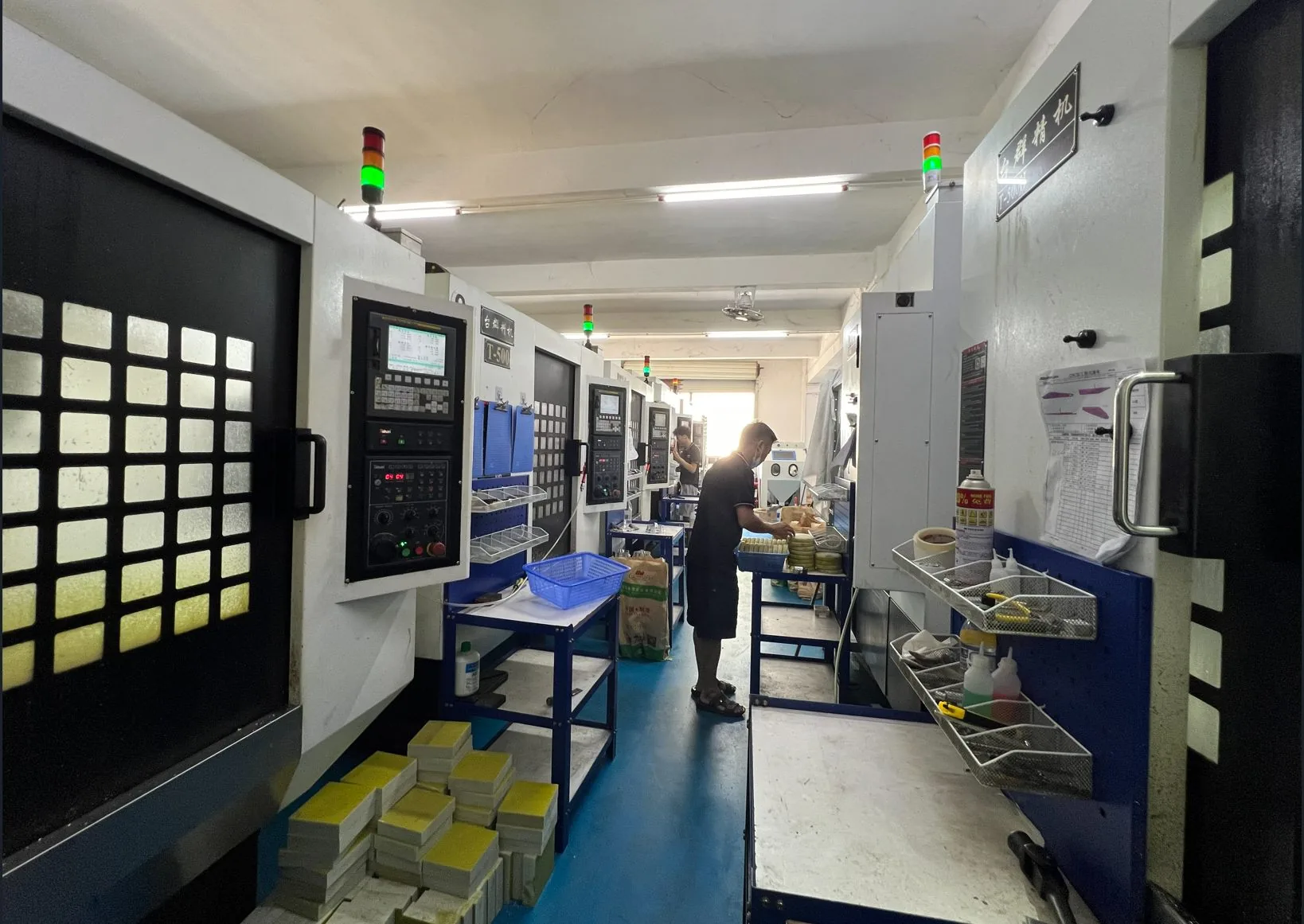 JADMAKE workshop with CNC machining equipment